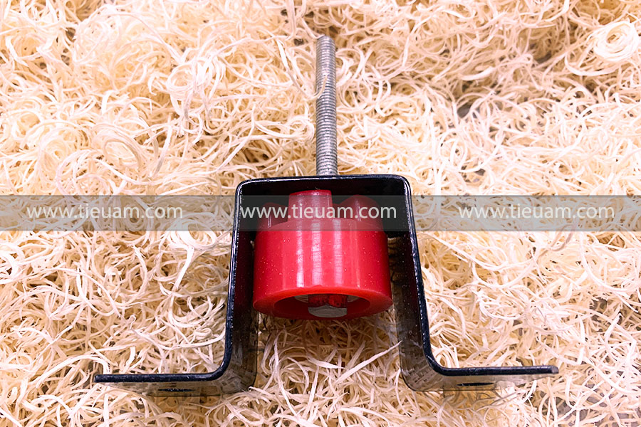 Lò xo giảm chấn cách âm vách tường 2