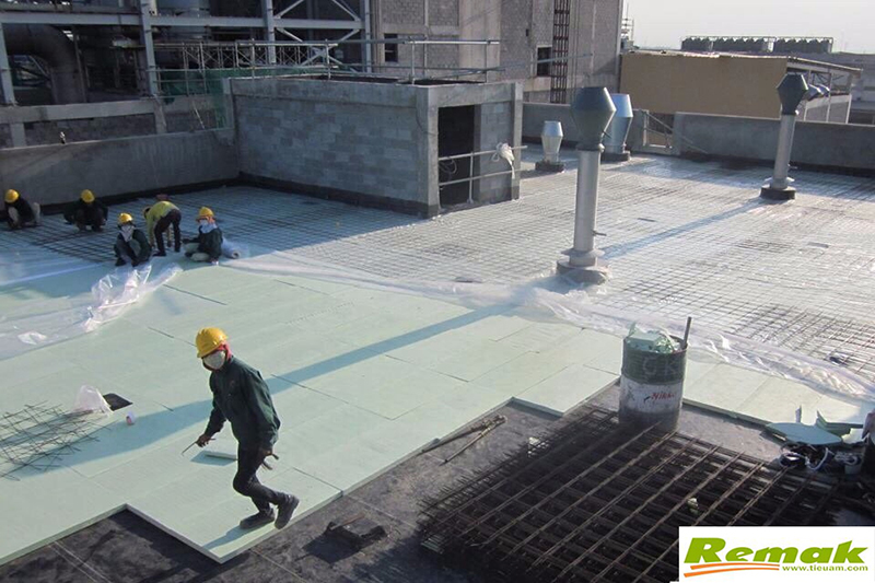 huong-dan-thi-cong-cach-nhiet-cach-am-voi-xop-xps-hieu-qua-anh-6