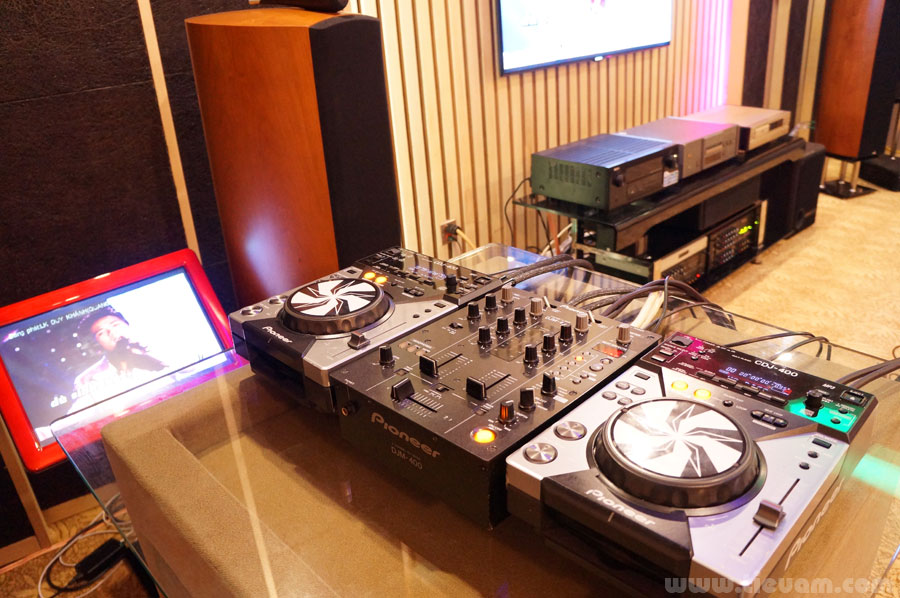 Phòng karaoke và giải trí đa năng - Ảnh 3 Phòng karaoke và giải trí đa năng - Ảnh 3